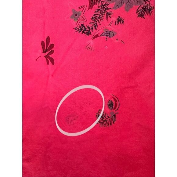 VINTAGE red cotton Christmas poinsettia tablecloth - Picture 9 of 10